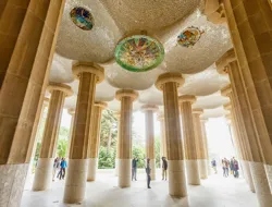 Park Güell Small Group Guided Private Tour with Skip-the-Line Tickets